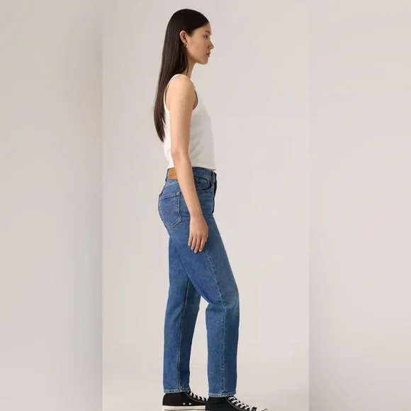 BOGO Levi’s Women’s Jeans - Picture 3 of 11